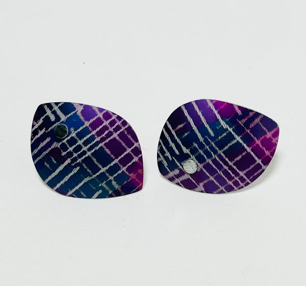 Tone & Line Stud Earrings 1 (MN90)