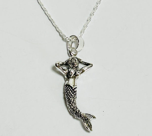 Silver Mermaid Pendant with Silver chain (PG503)
