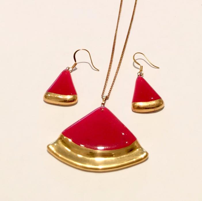 Red Triangular Pendant Set