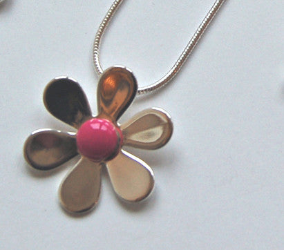 Daisy Flower Pendant (Pink)
