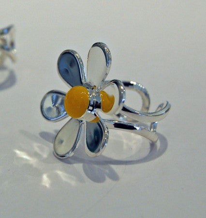 Daisy Flower Ring (Yellow)