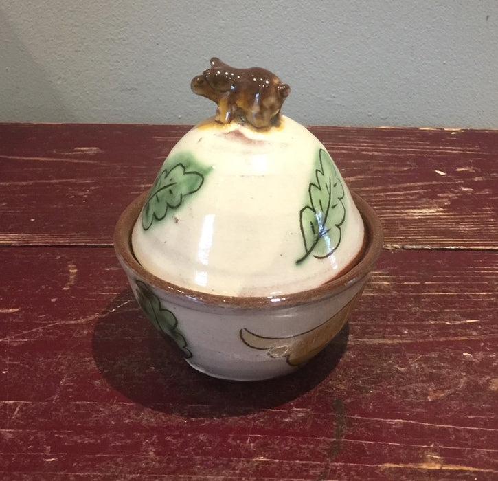 Leaf Lidded Pot (with Pig)