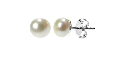Pearl Studs (8mm)