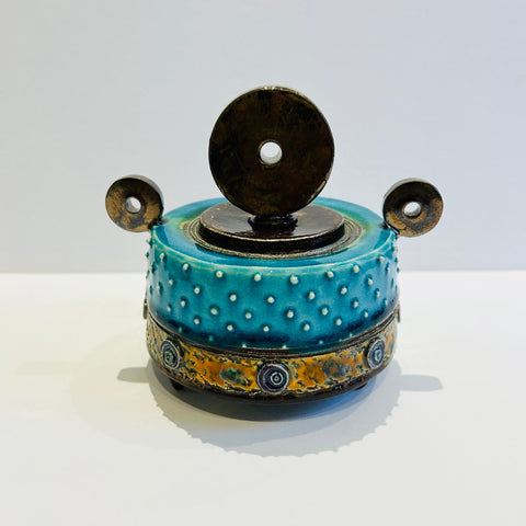 'Alhambra' Tripod Textured Vessel (DW36)