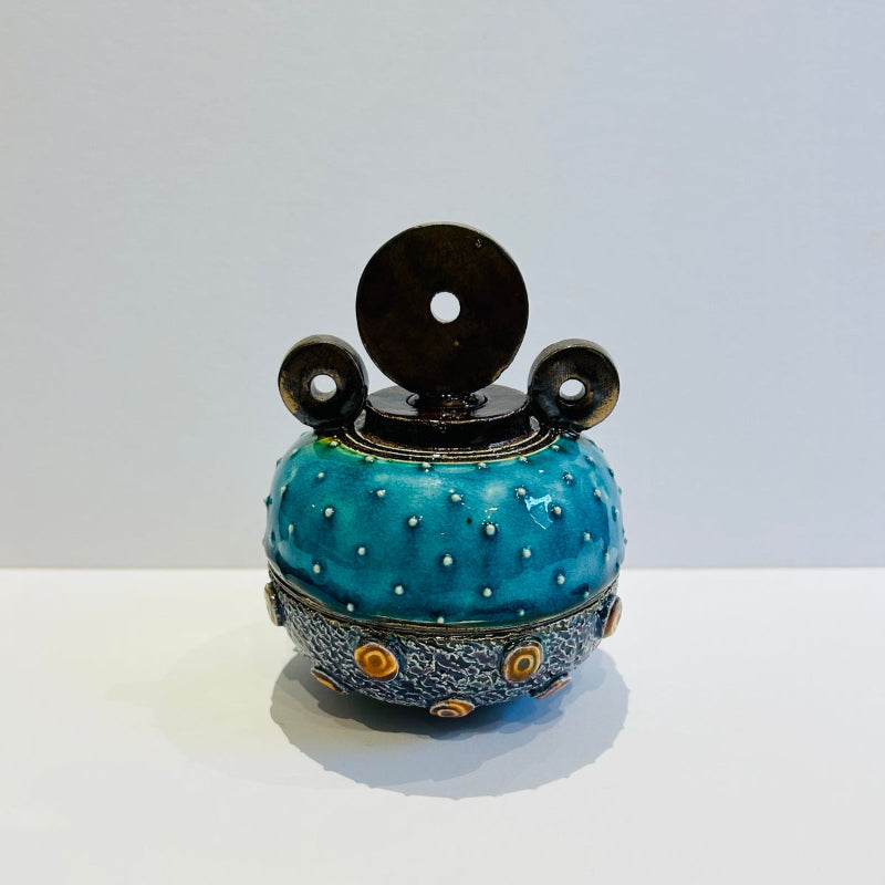 'Almeria' Textured Vessel (DW37)