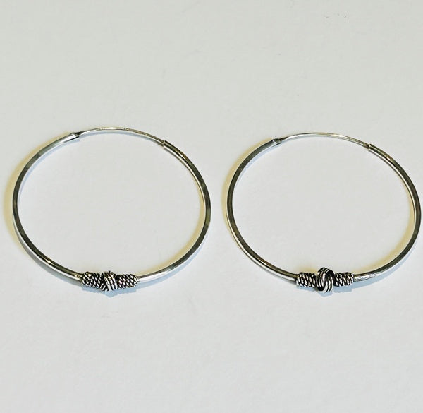 Silver Hoop earrings, Knot (PG78)