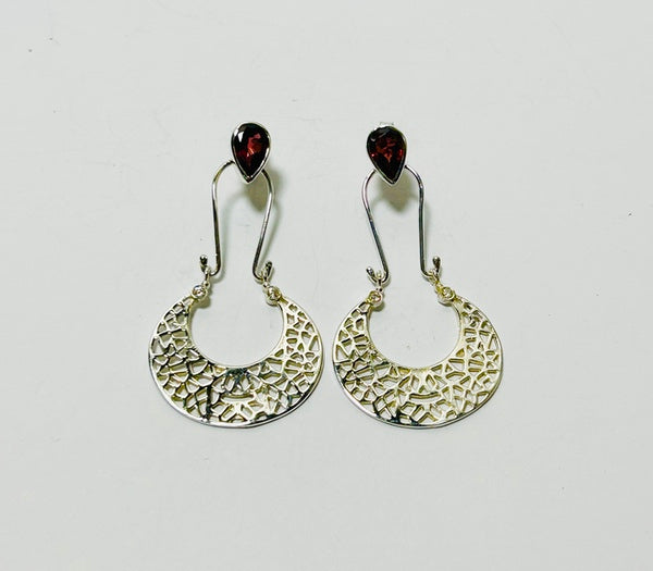 Garnet Silver Stud earrings. ART DECO (PG137)