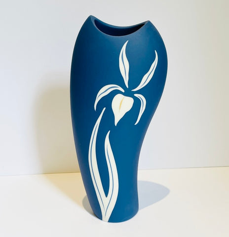 Tall Iris Porcelain Vase 1 (SD07)