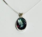 Alaskan Quartz Small Pendant with Silver chain (PG84)