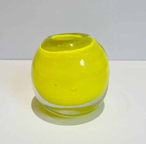 Blown Glass Vase. Yellow (PA14)