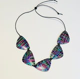 Five-coloured Triangular Necklace (MN100)