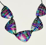 Five-coloured Triangular Necklace (MN100)