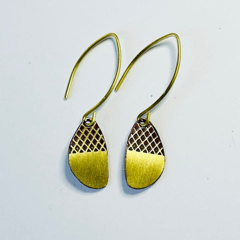 Maya Hook Earrings, Berry (DO35)