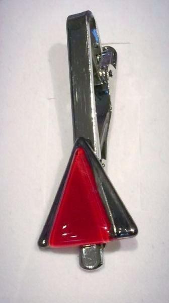 Red Triangle Tieclip (A109)