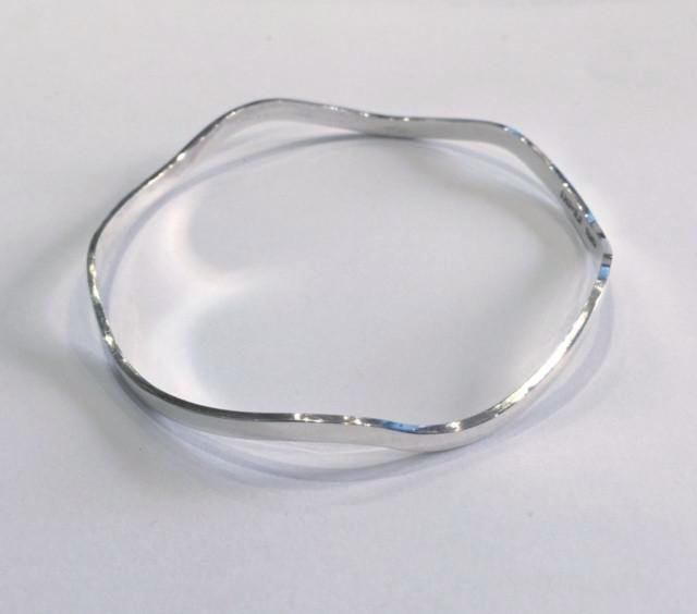 Bevelled Silver Bangle