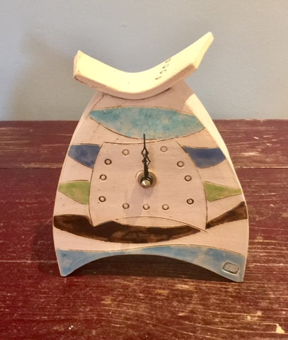 Rounded Small Mantel Clock 2