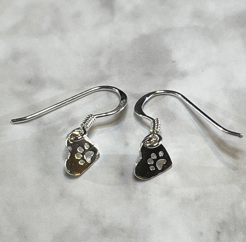 Silver Heart with Pawprint Hook earrings (KM91)
