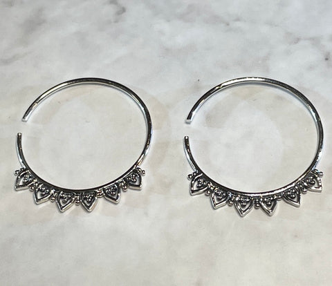 Vintage Open Silver Hoop Earrings (KM84)
