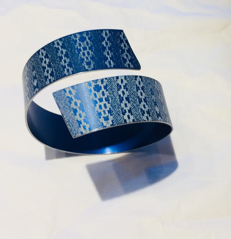 Linen Futures Strip Bangle (Blue Patterned)