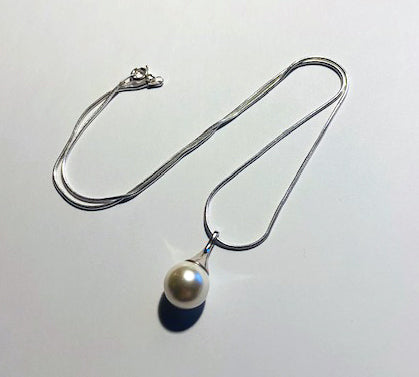 Large Pearl Pendant