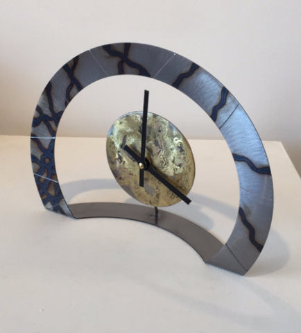 Hoop Clock (Metal with Criss-Cross)