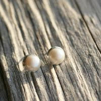 Large Pearl Stud Earrings (CH16)